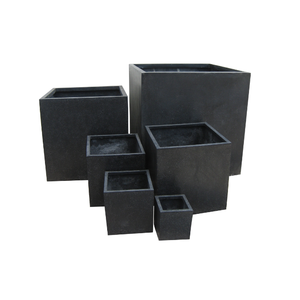 Pots de fleurs et jardinières en fibre de verre de couleur personnalisée, dernières nouveautés du fabricant vietnamien, pour la plantation à domicile et la décoration intérieure. - Product Image 1
