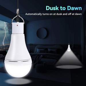 Ampoule LED rechargeable pour extérieur, alimentée par énergie solaire, avec capteur d'éclairage et minuterie à distance pour jardin, poulailler, tente, camping, chambre - Product Image 3