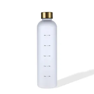 Bottiglia d'acqua in Tritan di plastica con Logo personalizzato bottiglia d'acqua in Tritan di plastica per la casa o all'aperto con coperchio in acciaio inossidabile o coperchio in paglia