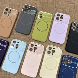 Étui de protection magnétique en silicone liquide souple personnalisé avec logo pour <span class=keywords><strong>iPhone</strong></span> 16 Pro et 17 Pro Max - Product Image 2