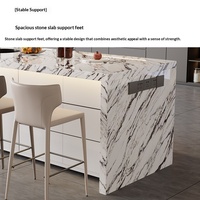 Ensemble table à manger et table à thé de style italien moderne, îlot de cuisine ouvert de luxe léger, plan de travail en marbre et pierre frittée