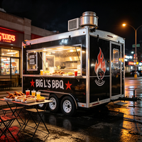 Remorque alimentaire robuste avec porte arrière, table pliante, friteuse électrique et comptoir pour falafel et wraps à Abu Dhabi Plaza
