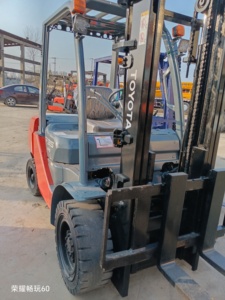 Высокопроизводительный подержанный дизельный вилочный погрузчик, 3,5 тонны, с двигателем и подшипниками, оригинальное производство Япония, в наличии - Product Image 1