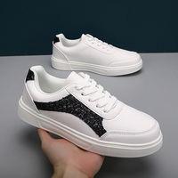 2026 Vintage planche à roulettes décontracté bout rond couleur bloquée femmes baskets semelle souple plat blanc étudiant chaussures pour toutes les saisons