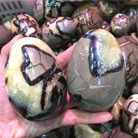 Oeufs de septarium de Madagascar en cristal de guérison naturelle spéléologie oeuf poli septarien pour la décoration