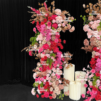 Arche de mariage indienne Sunwedding avec panneau de fond en roses de soie, cadre métallique, taille et couleur personnalisables, style romantique
