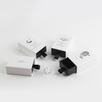 Boîte à bijoux en papier écologique avec logo personnalisé OEM, boîte à bagues blanche, emballage, 100 pièces