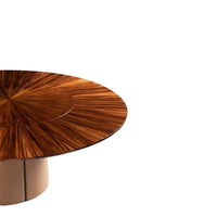 Table à manger ronde de luxe en bois d'ébène mexicain avec plateau en placage de bois Sunburst et base en cuir microfibre, mobilier de salle à manger design pour villa et hôtel