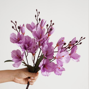 Bouquet de fleurs de magnolia artificielles en soie, fait main, décoration de mariage et de maison, style naturel - Product Image 1