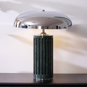 Lampe de table en marbre vert indien D40 H58cm, source de lumière LED, commande par interrupteur, décoration intérieure - Product Image 1
