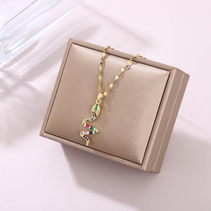 Collana Trend Jewelry in acciaio inossidabile placcato oro 18 carati con ciondolo rotante in rame e zirconi a forma di fiore, gioiello da donna che non sbiadisce. - Product Image 4