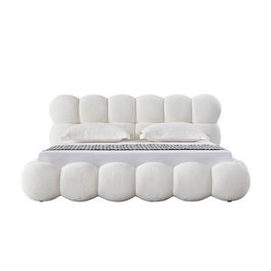 Divano Letto Moderno a Due Posti in Legno Massello, Arredamento di Lusso per Saloni di Bellezza e Hotel, Letto King Size - Product Image 4