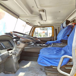 Grue mobile d'occasion 800T année 2025, flèche à 7 sections, très bon état de fonctionnement, trois crochets, flèche principale 73m - Product Image 6