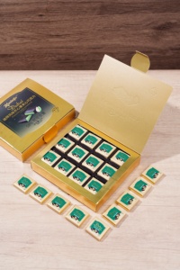 Chocolat noir amer premium solide et fondant à la <span class=keywords><strong>pistache</strong></span>, sandwich aux noix avec garniture au <span class=keywords><strong>sirop</strong></span> 60g KENLAIFU - Product Image 3
