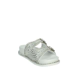 Zapatillas bajas para mujer Solo Soprani SSW519N88 Negro - Product Image 5