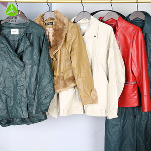 Chaqueta de Invierno Unisex de Cuero Gracer en Oferta, Usada, de Segunda Mano, Alta Calidad, Pedido Mínimo 45 kg - Product Image 4