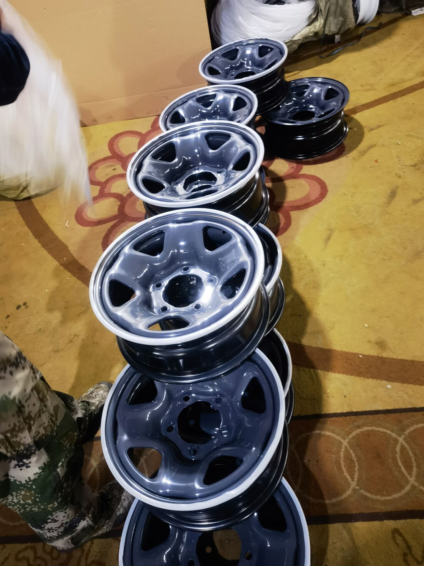 ダイヤモンド　ラペルピン　ヴィンテージ OEM 42601 60612 16x6.5 Steel Wheel Rims for Land Cruiser - Silver