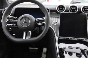 Voiture d'occasion entièrement chargée 2025 MercedesS <span class=keywords><strong>GLC</strong></span> 220 d 4-Matic AMG Line 2.0L SUV prête à l'emploi, sans accident, prête à être expédiée dans le monde entier - Product Image 4