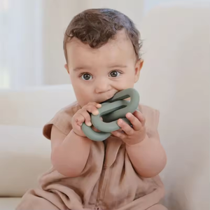 Taşınabilir güvenlik gıda sınıfı bebek diş çıkarma diş kaşıyıcı oyuncak silikon çiğnemek diş çıkarma bebek linkler diş kaşıyıcı oyuncak bağlama halkaları oyuncaklar - Product Image 5