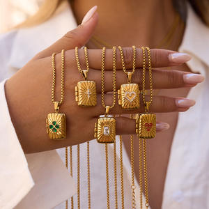 Kalung Liontin Foto Unik Mewah Ringan dari Baja Anti Karat CAIOOCHE OEM ODM, Hadiah Perhiasan Hari Valentine - Product Image 3