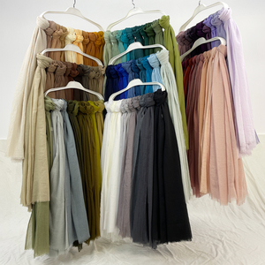 Op maat gemaakte groothandel dames chiffon moslim <span class=keywords><strong>hijab</strong></span> shawl polyester sjaal lange stijl zachte turban voile islamitische hoofddoek <span class=keywords><strong>hijab</strong></span> <span class=keywords><strong>2026</strong></span> - Product Image 6