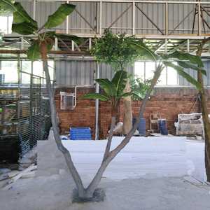 Palmera Artificial Decorativa para Exteriores, Personalizable, con Tronco Curvado, Tipo Coco Real con Hojas de Plátano - Product Image 2