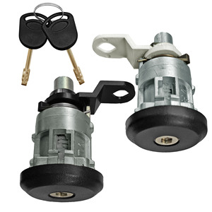 กุญแจทรงกระบอก Quanshun รุ่น FT138M4 สำหรับรถฟอร์ดทรานซิท พร้อมกุญแจ 2 ดอก สีดำ ทำจากพลาสติกผสมทองแดงและสังกะสี - Product Image 5