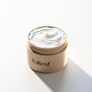 Crème corporelle Forest Mild 300g Haute hydratation Pour tous types de peau - Product Image 1