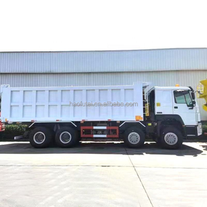Camión Volquete Robusto HOWO 8x4 de 12 Ruedas en Oferta para Sudáfrica, Ideal para Canteras y Obras de Ingeniería Rural - Product Image 4