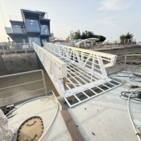 Échelles-rampes robustes en aluminium moulé par rotation pour garde-corps de bateau, passerelle de quai et plateforme marine