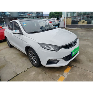 Voiture d'occasion Guazi CHANGAN Eado 2015 1.6L MT Modèle Junku Norme Chine IV En Stock Essence 1.6L Berline Manuelle Conduite à Gauche Faible Coût - Product Image 3