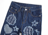 Printemps Saison Brodé Denim Skinny Jeans Streetwear Hip Hop Utilitaire Punk Style Stonewashed avec Bouton Décoration