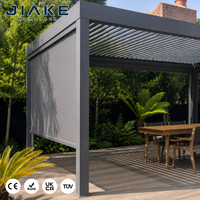 Pergola Jiake avec écran zip, toit à lames motorisé et écran d'intimité pour patio arrière en aluminium