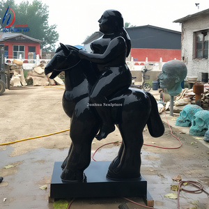 Người phụ nữ béo <span class=keywords><strong>botero</strong></span> bằng đồng gợi cảm theo phong cách <span class=keywords><strong>botero</strong></span> mang tính biểu tượng trên Tượng ngựa - Product Image 4