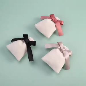 Bolsa de Almacenamiento de Joyas de Terciopelo Afelpado y Duradero con Bolsillos con Cordón para Ropa y Alimentos, a Prueba de Polvo, para Envolver Regalos - Product Image 1