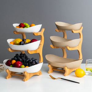 Nuovo Design: Set di 3 Ciotole in Porcellana per Insalata e Frutta con Supporto in Legno - Product Image 4