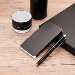 Altavoz Inalámbrico Estéreo Portátil con Bajos Metálicos y Sonido HD con Logotipo Personalizado para Uso en Automóviles y Agencias de Viajes, Set de Regalo - Product Image 3