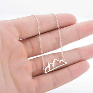 Collane di montagna semplici in acciaio inossidabile per donne gioielli quotidiani simpatico animale balena giraffa <span class=keywords><strong>leone</strong></span> <span class=keywords><strong>collana</strong></span> <span class=keywords><strong>ciondolo</strong></span> Collier Femme - Product Image 2