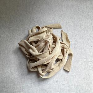 Chutes de tissu en coton et terylène recyclées, colorées, d'occasion, orientées vers l'exportation, provenant du Bangladesh (BD) - Product Image 2