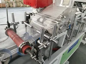 सुदृढीकरण फाइबरग्लास मेष ग्लूइंग लैमिनेटिंग मशीनरी के साथ BOGDA हॉट-मेल्ट ग्लू पीवीसी प्रोफाइल