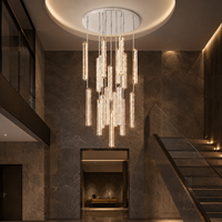 Lustre LED cubique en cristal transparent personnalisé avec lumière douce pour les grands luminaires d'escalier dans les salons de luxe