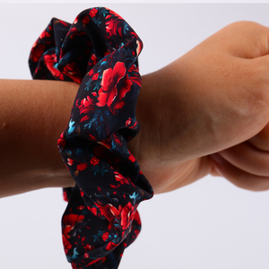 Bandana de Noël pour animaux de compagnie, personnalisable, plusieurs couleurs, écharpe réversible en tissu doux pour <span class=keywords><strong>chien</strong></span>, avec <span class=keywords><strong>chouchou</strong></span> assorti - Product Image 4