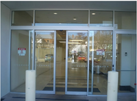 Portes battantes commerciales NFRC AS2047 CE TOMA KFC, portes doubles extérieures, portes en verre et aluminium pour espaces publics