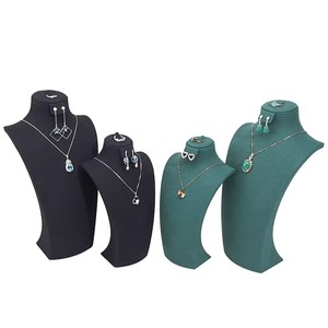 Expositor de Joyería de Alta Gama: Busto de Maniquí de PVC Moldeado por Inyección con Acabado Cepillado para Exhibición de Joyería de Cuello, Soporte Todo en Uno - Product Image 6