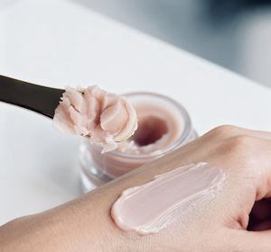 Baume nourrissant <span class=keywords><strong>pour</strong></span> cils et sourcils Bomb Deluxe Vegan Cysteamine enrichi en kératine, réparation profonde semi-permanente, nourrissant <span class=keywords><strong>pour</strong></span> les <span class=keywords><strong>cheveux</strong></span> faibles et abîmés - Product Image 4