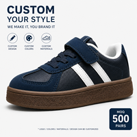 Chaussures de skate pour enfants personnalisées OEM ODM avec empeigne en daim, doublure en mesh, semelle intermédiaire en PU, semelle extérieure en TPR, toutes saisons