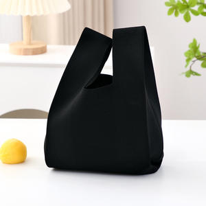 ट्रेंडी उत्पाद 2024 महिलाओं के लिए कस्टम हस्तनिर्मित मिनी नॉट कलाई बैग महिला क्रोकेट हैंड बैग - Product Image 4