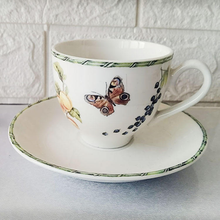 จานรองแก้ว