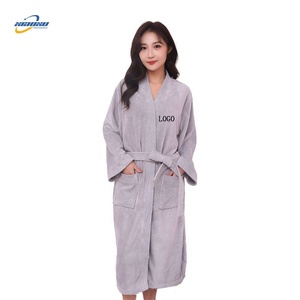 Peignoir en tissu éponge tricoté personnalisé avec logo en gros, peignoir pour femmes et hommes, peignoir tendance pour femmes, pyjama pour femmes - Product Image 1