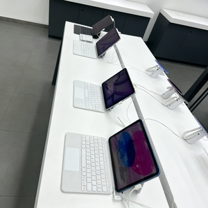 Meuble d'exposition complet pour magasin de téléphonie mobile, vitrine numérique en îlot avec dessus <span class=keywords><strong>blanc</strong></span> - Product Image 6